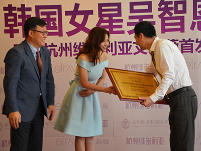 韩国超人气女星首度分享童颜女神炼成记 韩国超人气女星首度分享童颜女神炼成记